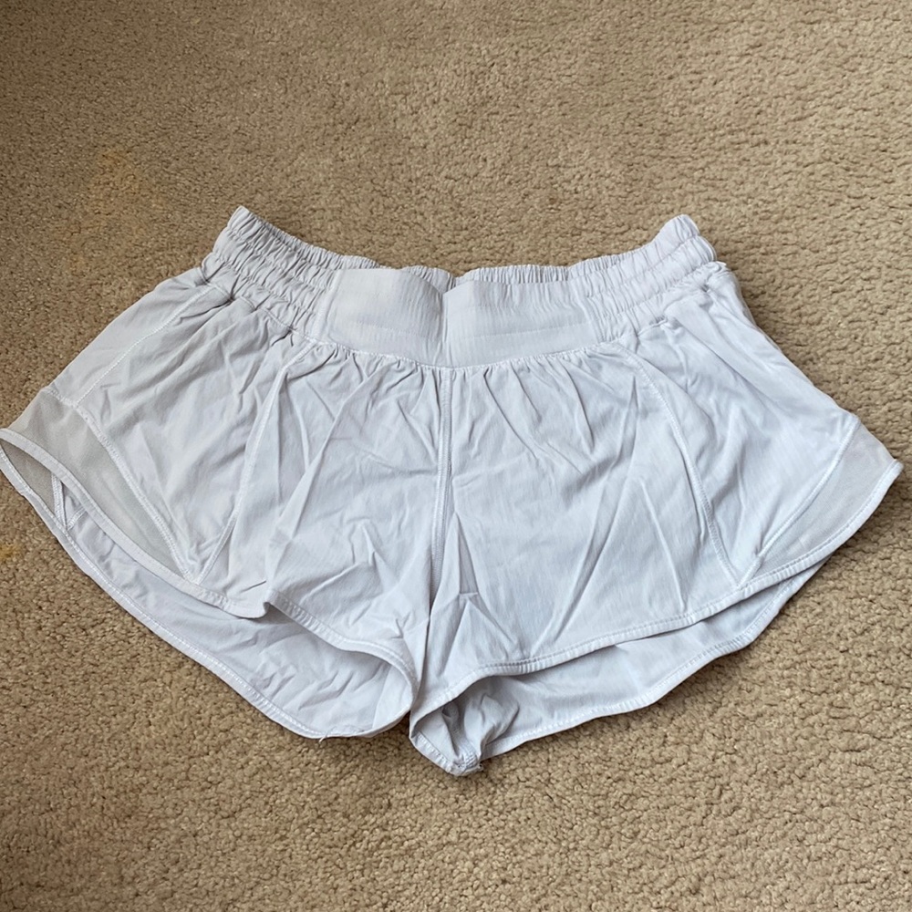 Lululemon Hotty Hot 2.5”